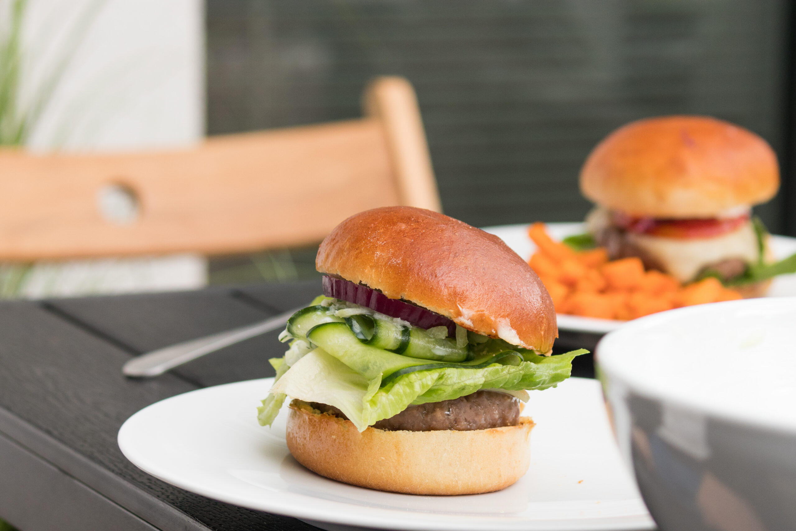 Juicy cheeseburger